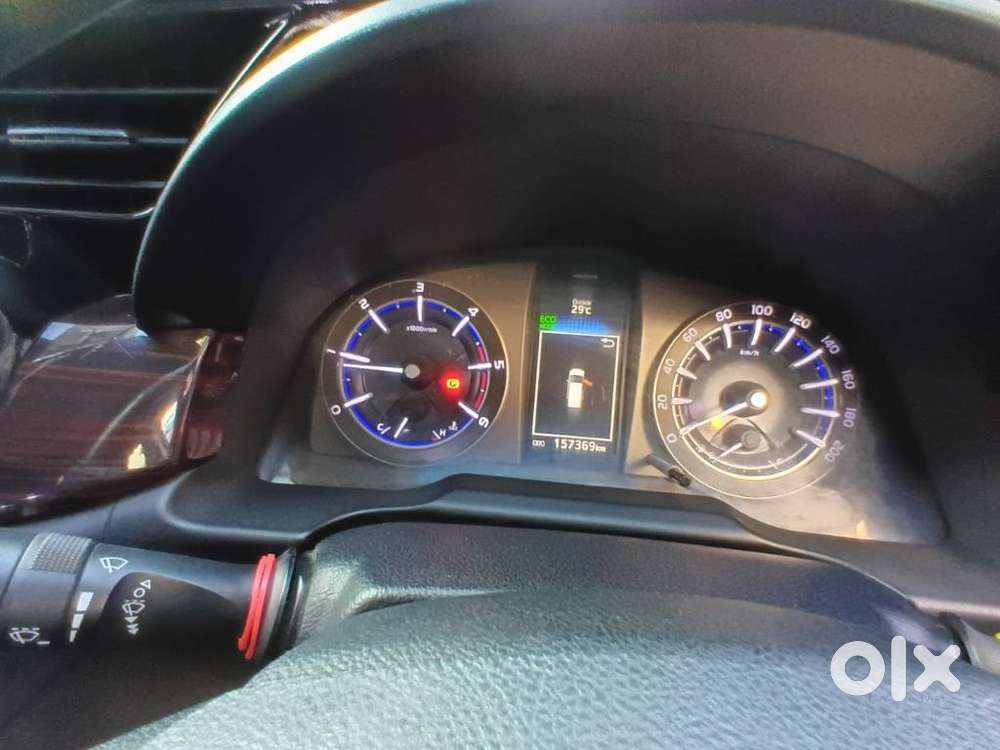 Toyota Innova Crysta 2.4 Vx Mt 8s, 2016, Diesel