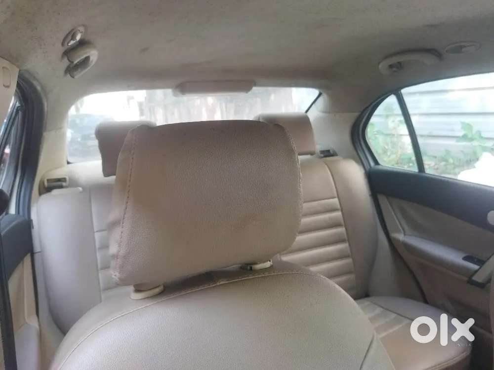 Ford Fiesta 2010 Petrol 50000 Km Driven