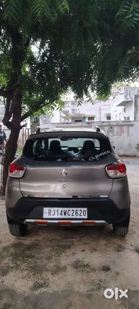 Renault Kwid Climber Rxt 2017  Grey + Orange Edition  Sporty Look