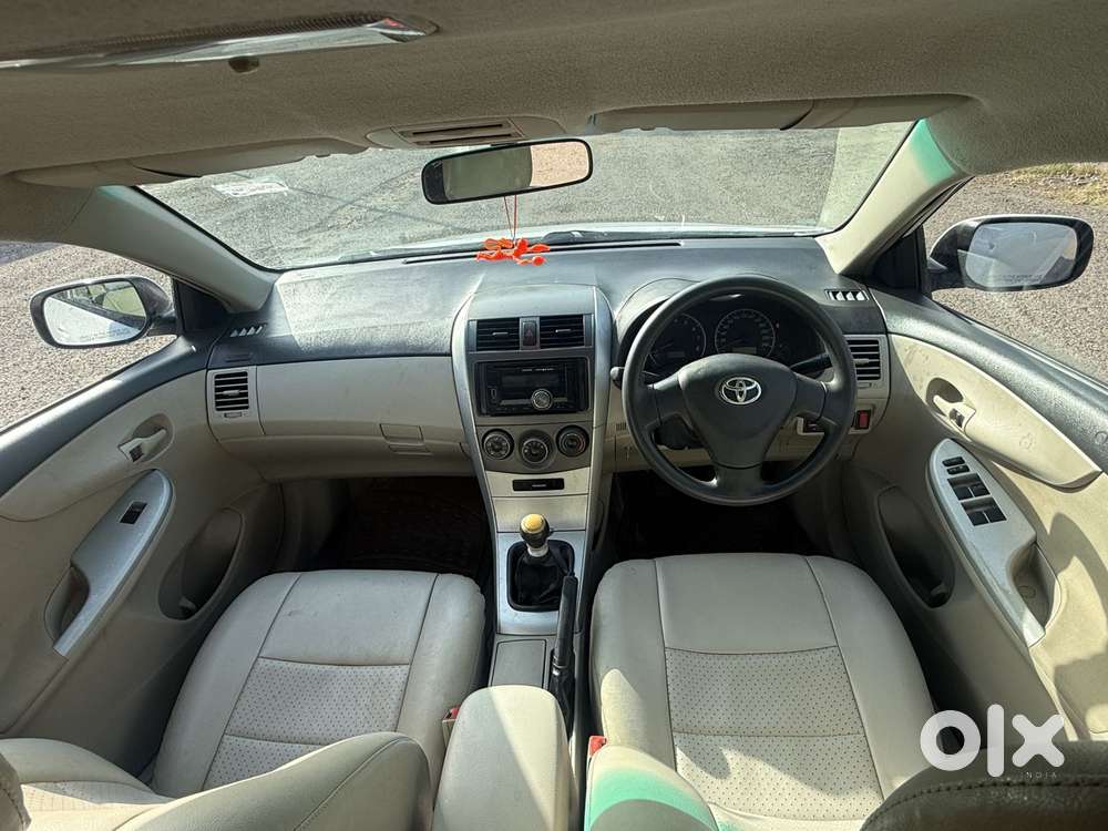Toyota Corolla Altis Facelift, 2012, Petrol