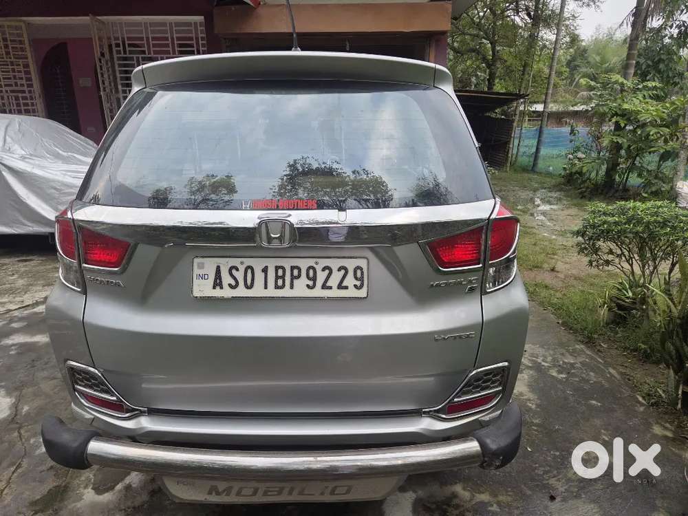 Honda Mobilio 2014 Petrol Well Maintained And Brand New Condition