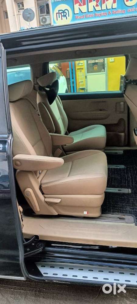 Kia Carnival Premium, 2020, Diesel