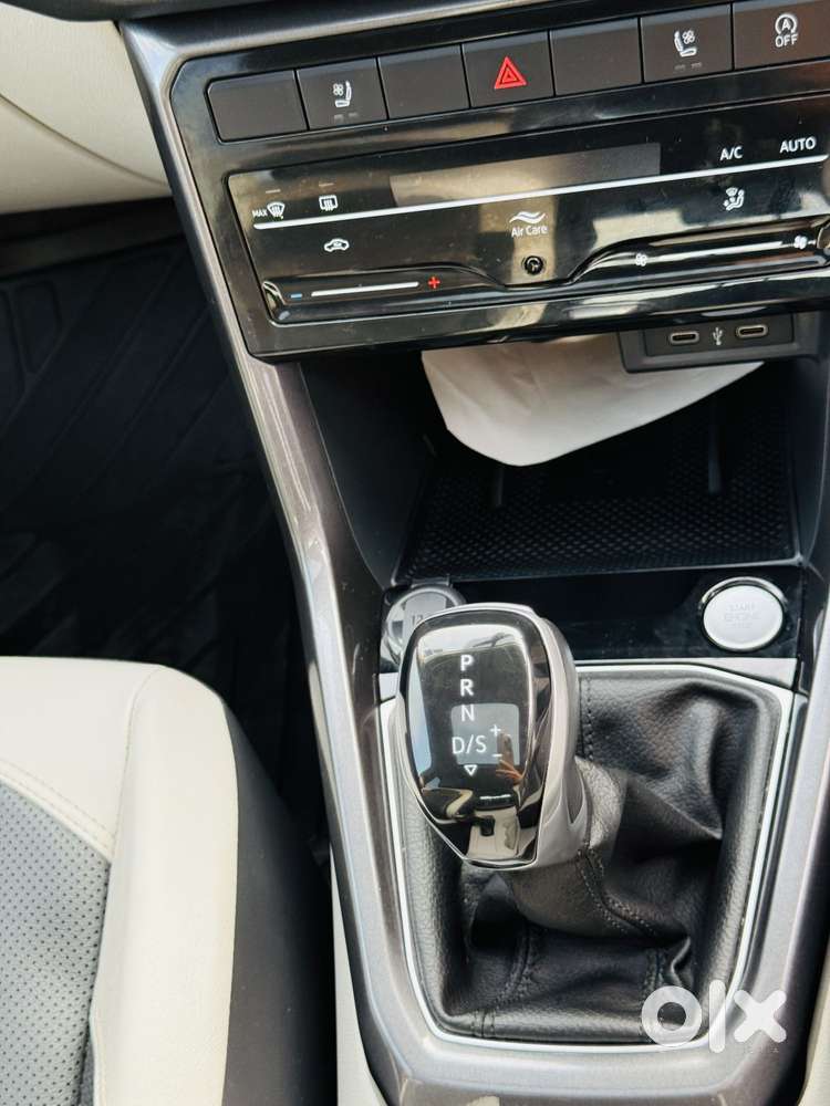 Volkswagen Taigun 1.0 Tsi Topline At, 2022, Petrol