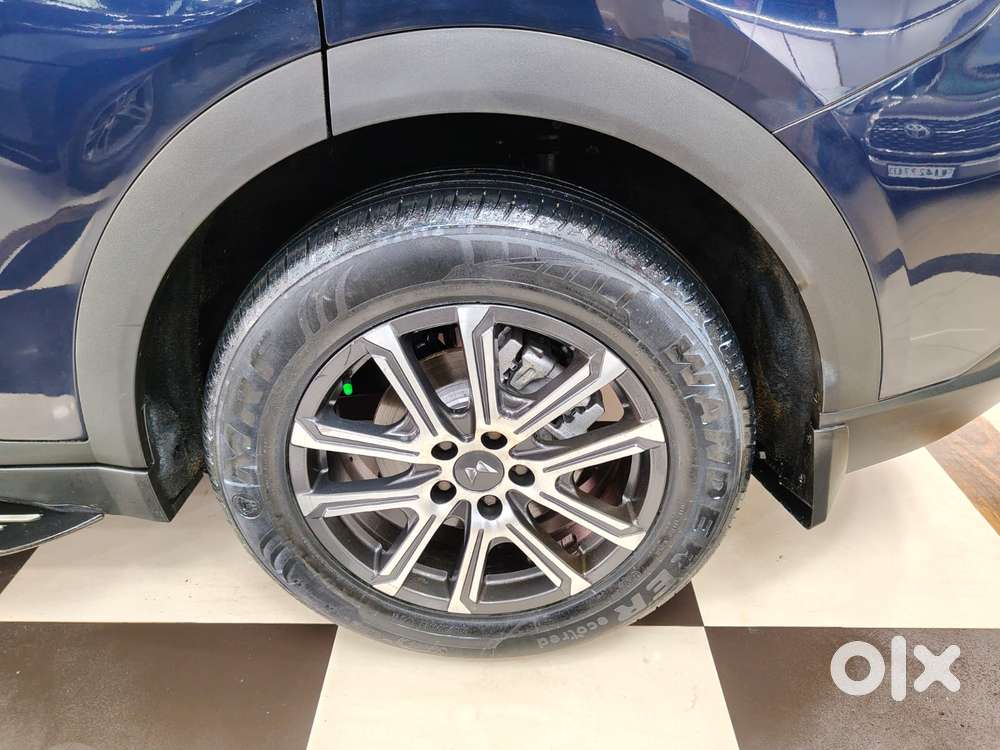 Mahindra Xuv700 2.0 Ax 7 Petrol At Luxury Pack Str, 2021, Petrol