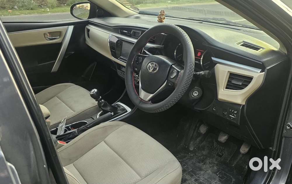 Toyota Corolla Altis G, 2014, Petrol