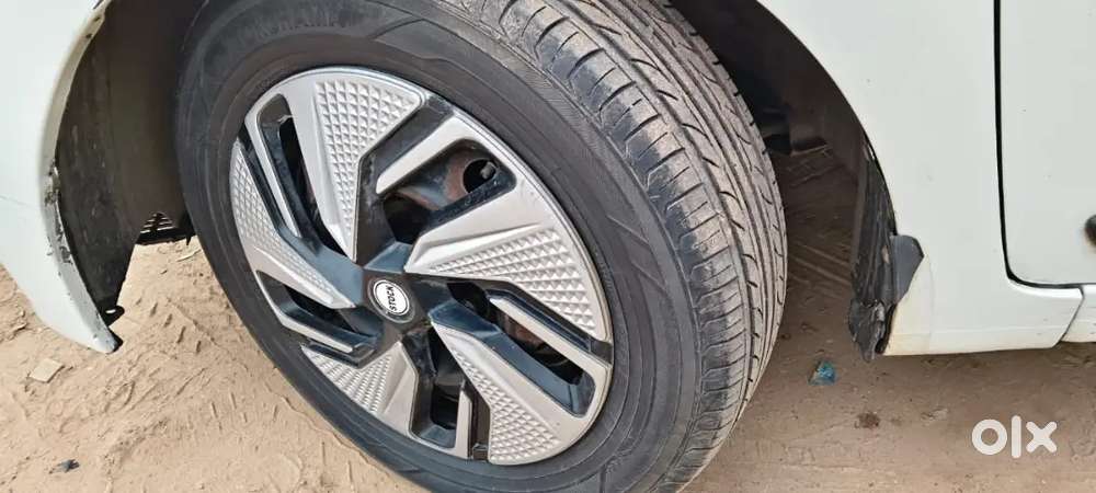Hyundai Xcent Facelift 2015 Zdi Model., Genuine Km, Completely Usable