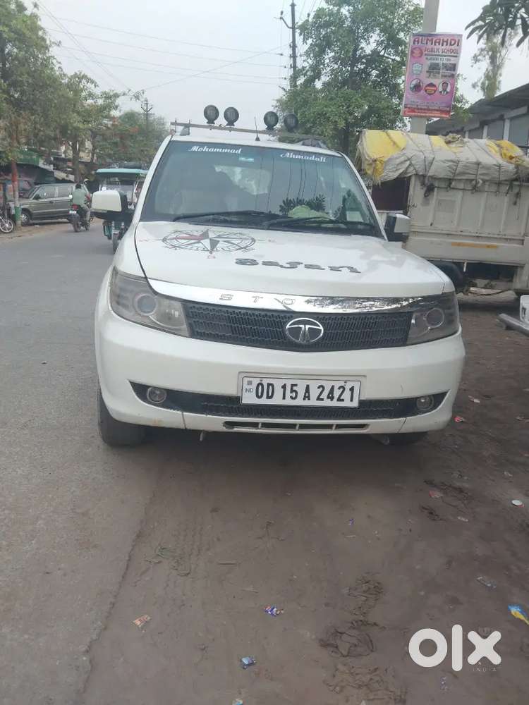 Tata Safari Storme 2013