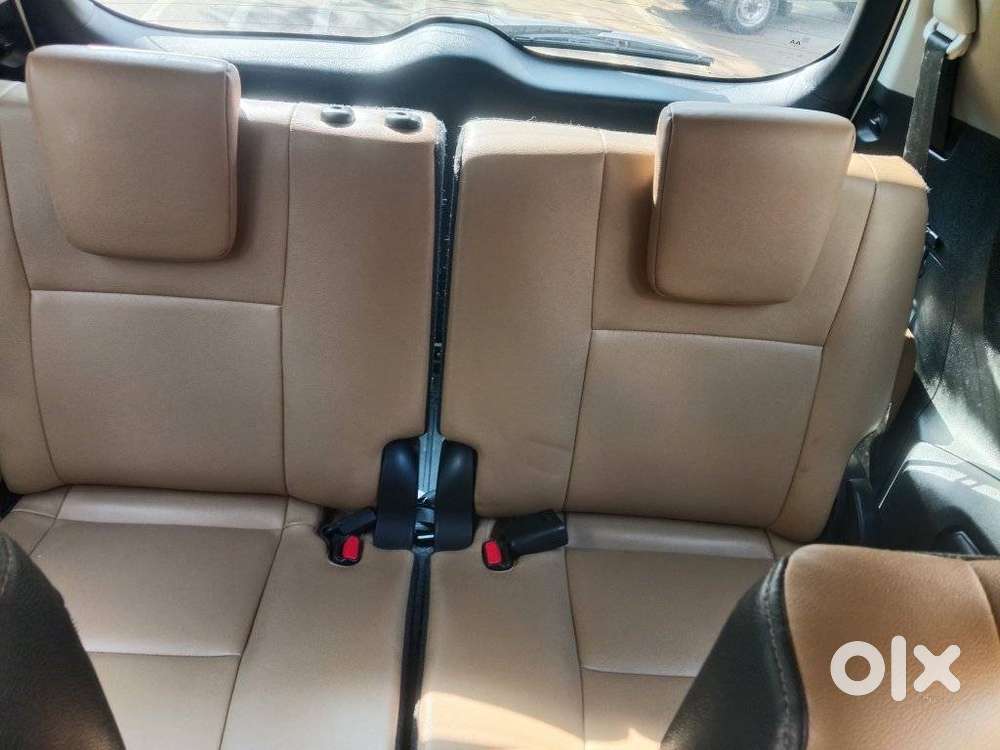 Toyota Innova Crysta