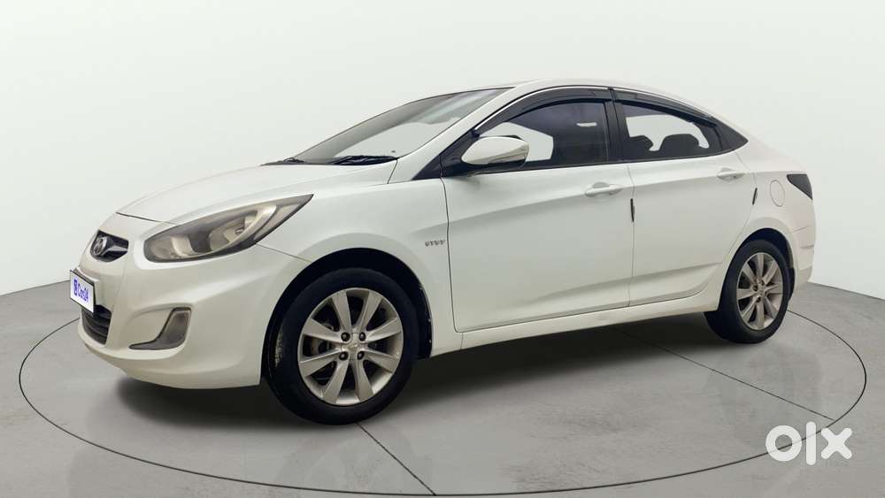 Hyundai Verna Fluidic 1.6 Vtvt Sx, 2013, Petrol