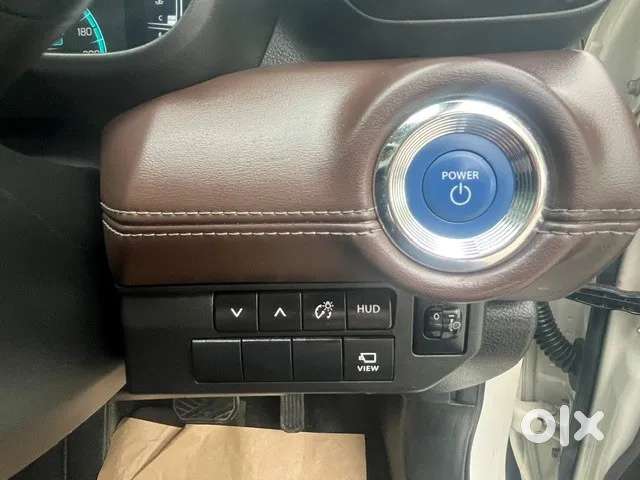 Toyota Urban Cruiser Hyryder 1.5 V Hybrid, 2024, Petrol