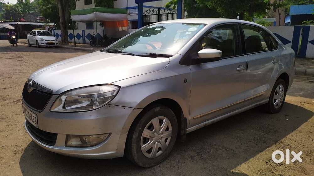 Skoda Rapid 2011-2013 1.6 Mpi Ambition, 2013, Petrol