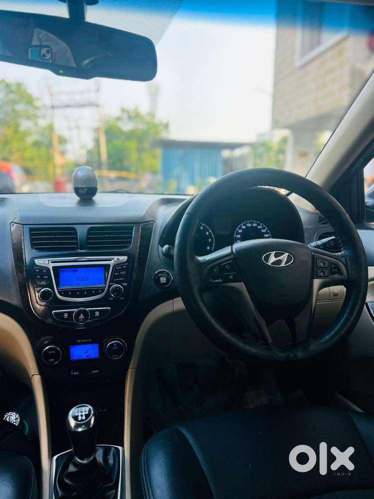 Hyundai Verna Vtvt 1.6 Sx, 2013, Petrol