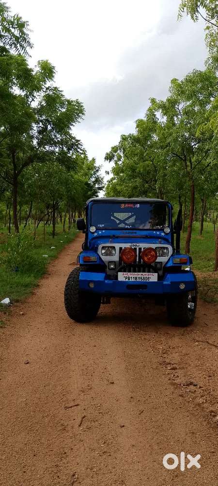 Mahindra Jeep