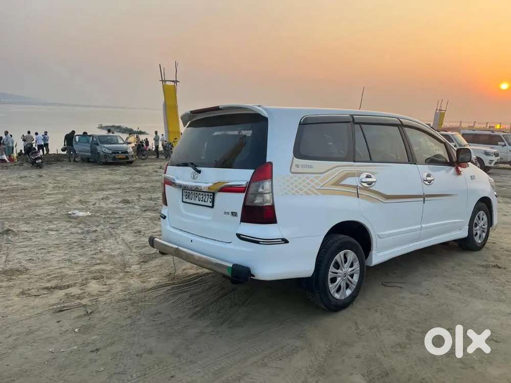 Toyota Innova 2016 Diesel 95000 Km Driven