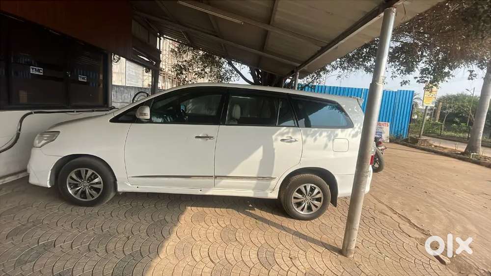 Toyota Innova 2.5 Z 2016