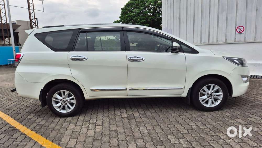 Toyota Innova Crysta 2.4 V 7 Str, 2018, Diesel