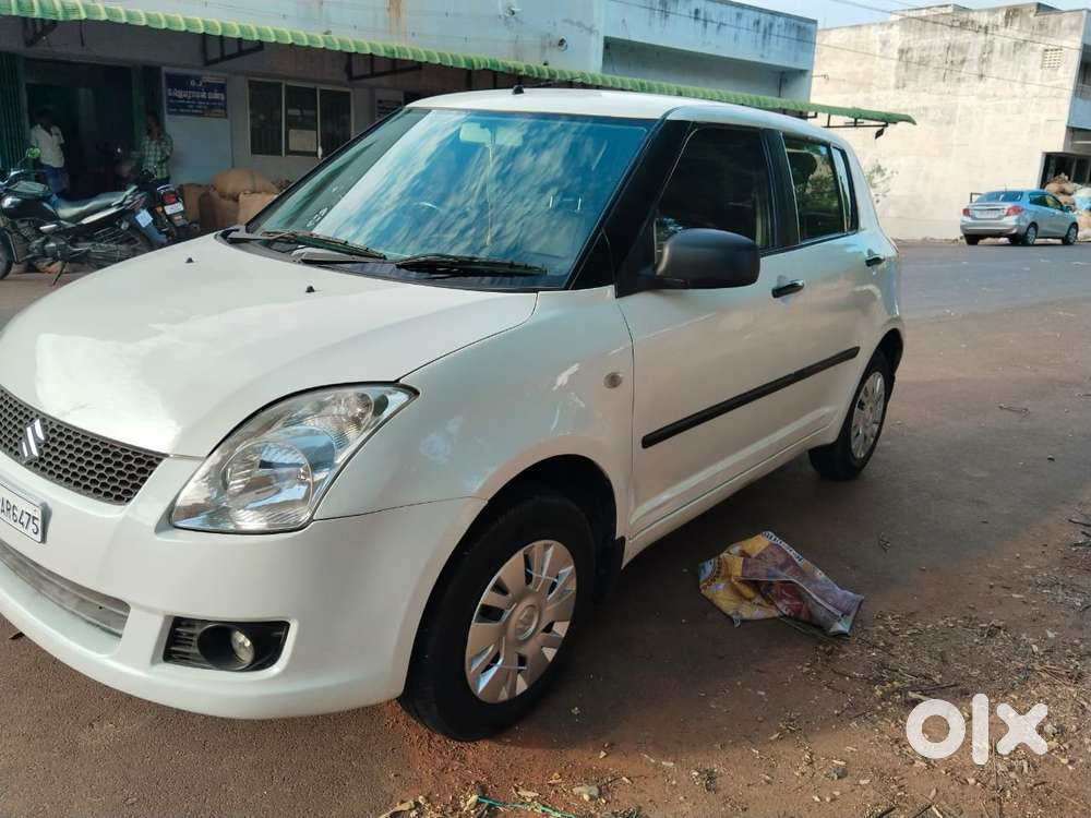 Maruti Suzuki Swift 2004-2010 Vxi Bsiv, 2011, Petrol