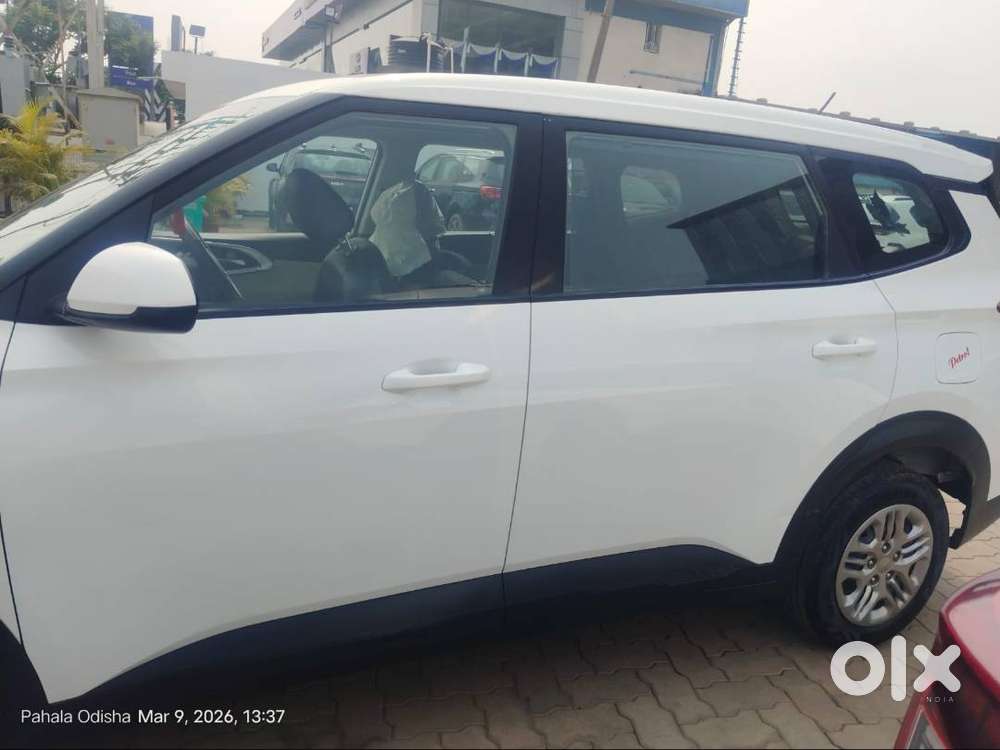 Kia Carens 2024 Petrol Good Condition, Well Maintained