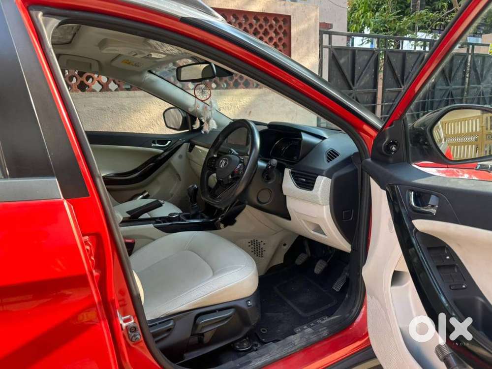 Tata Nexon Lux Edition Top Model