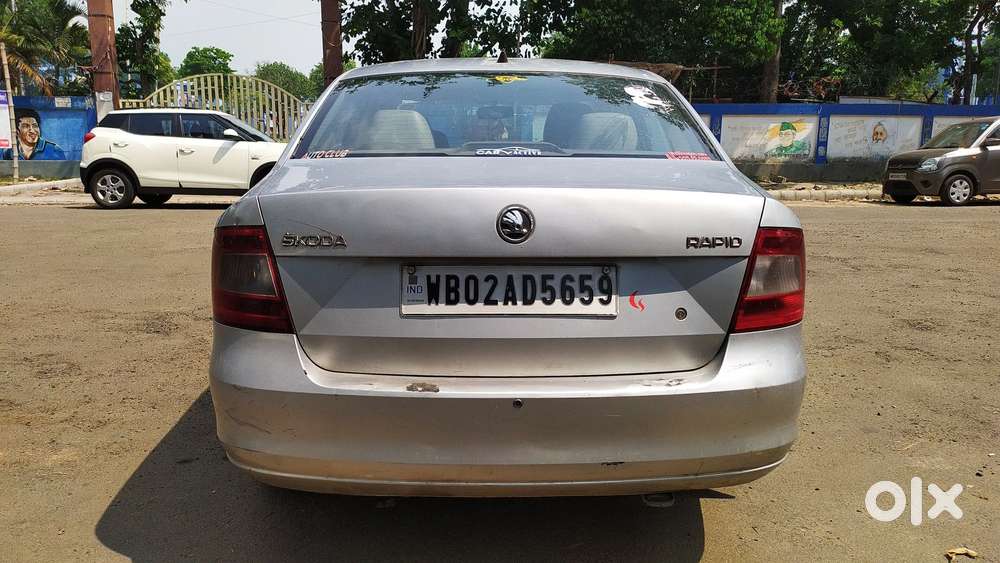 Skoda Rapid 2011-2013 1.6 Mpi Ambition, 2013, Petrol