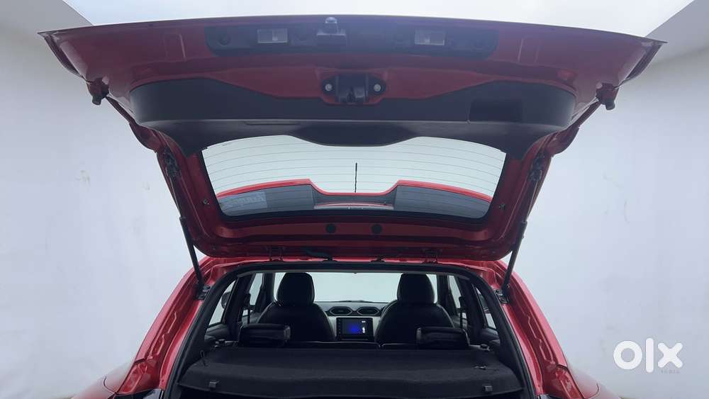 Nissan Magnite Xv Turbo, 2022, Petrol