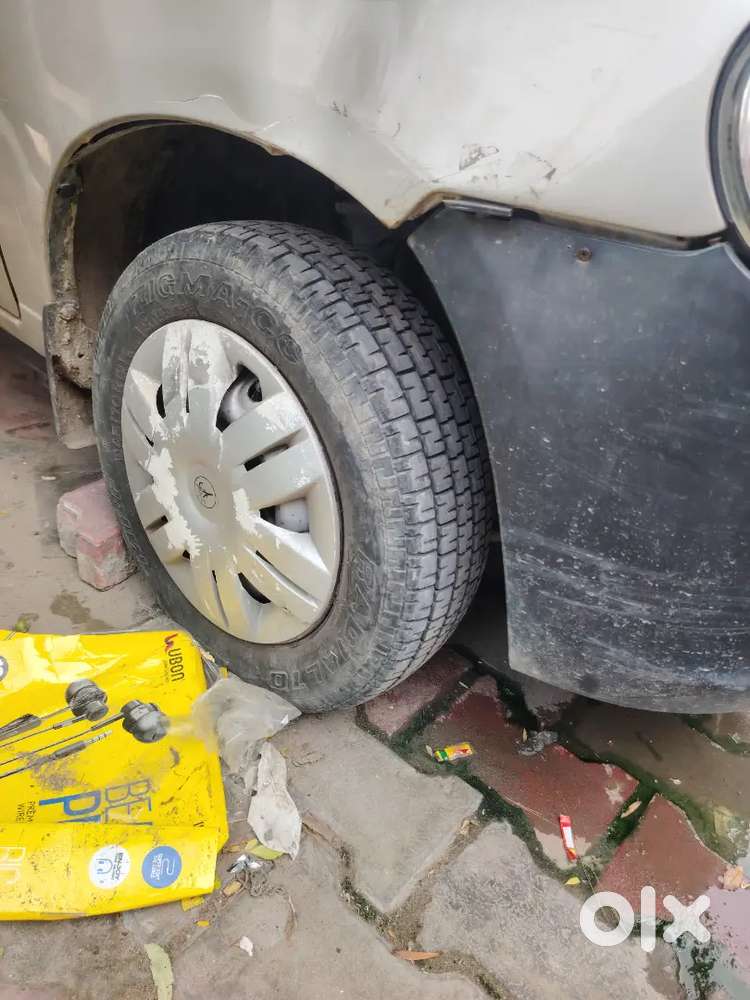 Good Condition Ac Working Tyre Ok. No Need Any Repair