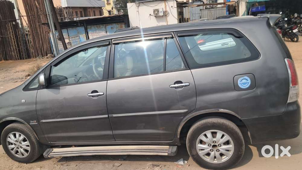 Toyota Innova 2.5 Ev Ms 8 Str, 2011, Diesel