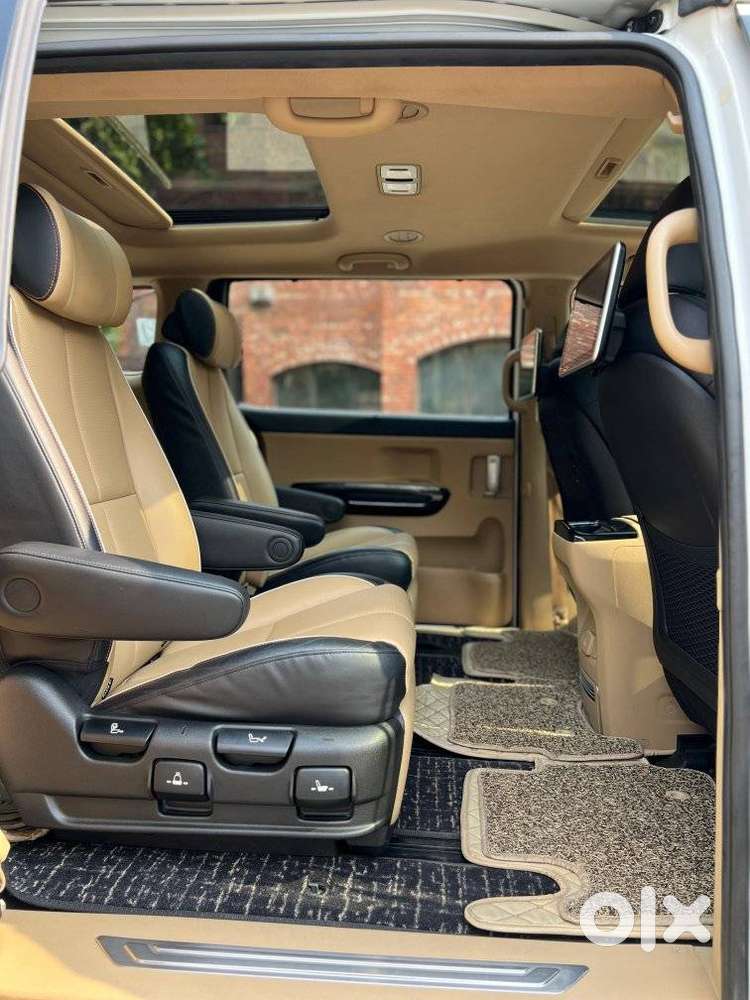 Kia Carnival Limousine, 2021, Diesel