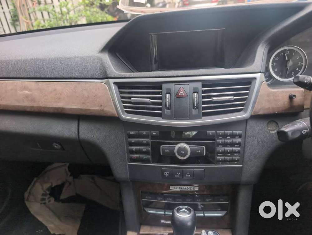 Mercedes-benz E-class 2011