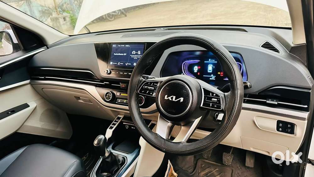 Kia Carens 1.5 Premium 7 Str, 2024, Diesel