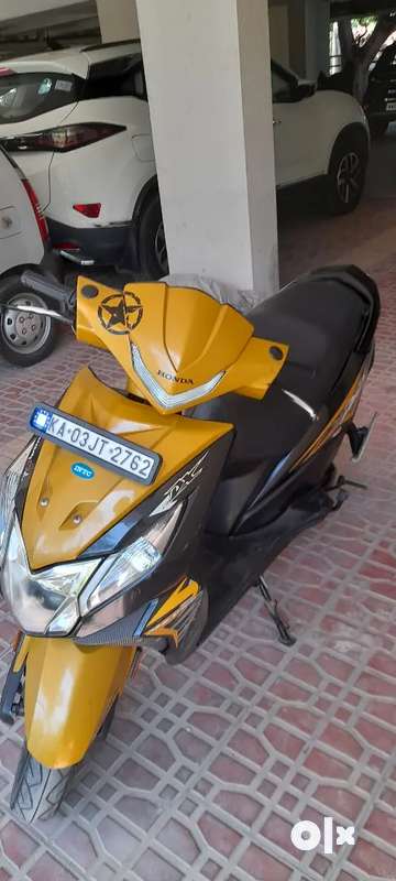 Honda dio deals digital meter