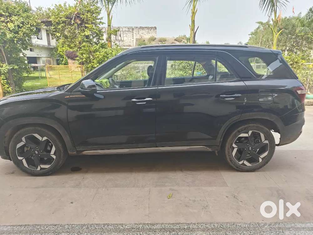 Hyundai Alcazar 2023 Diesel 175000 Km Driven Top Model