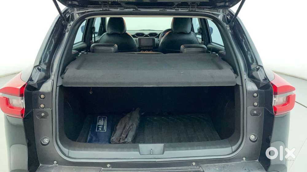 Nissan Magnite 1.0 Xv Premium Turbo Cvt, 2022, Petrol