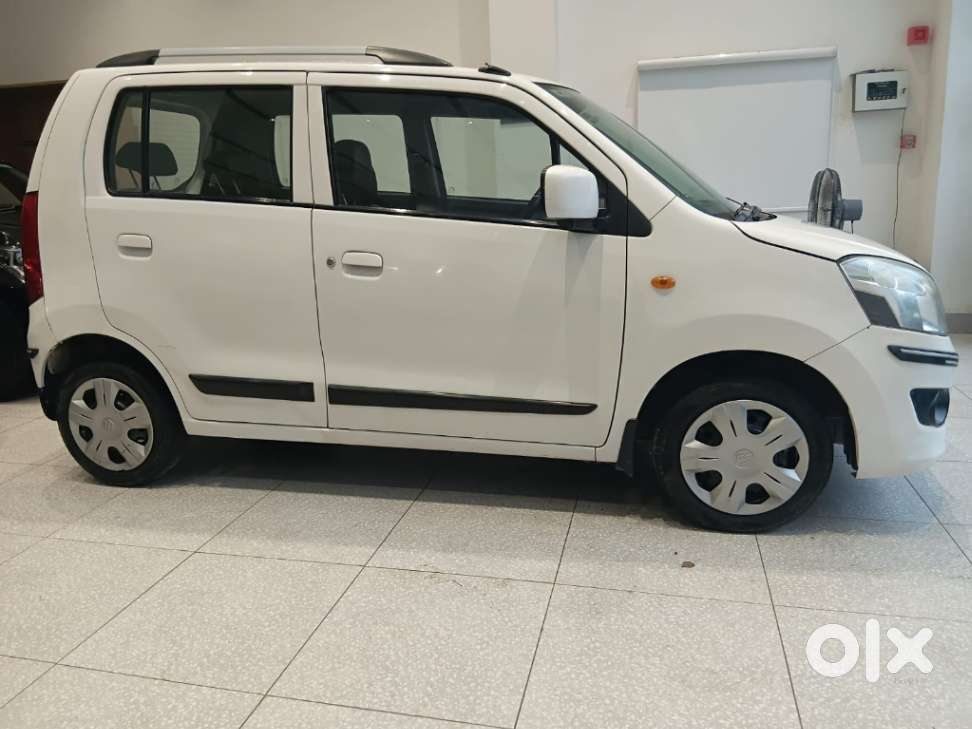 Maruti Suzuki Wagon R Vxi 1.0, 2017, Petrol