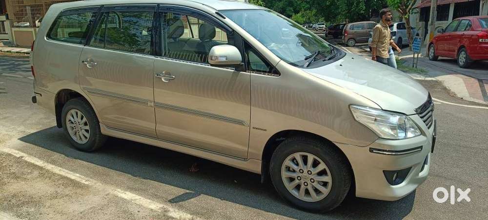 Toyota Innova 2012-2013 2.5 Vx (diesel) 8 Seater, 2012, Diesel