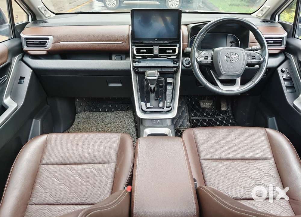 Toyota Innova Hycross 2.0 Zx Hybrid 7 Str, 2023, Petrol