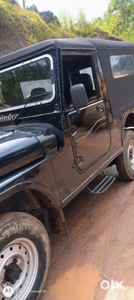 Mahindra Thar Roxx Diesel Mt 2011