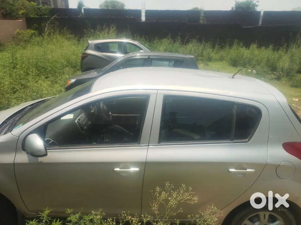 Hyundai I20 2010 Petrol 80000 Km Driven