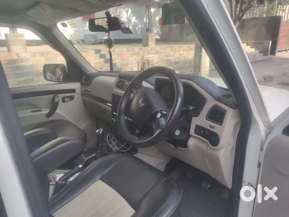 Mahindra Scorpio Classic, 2023, Diesel