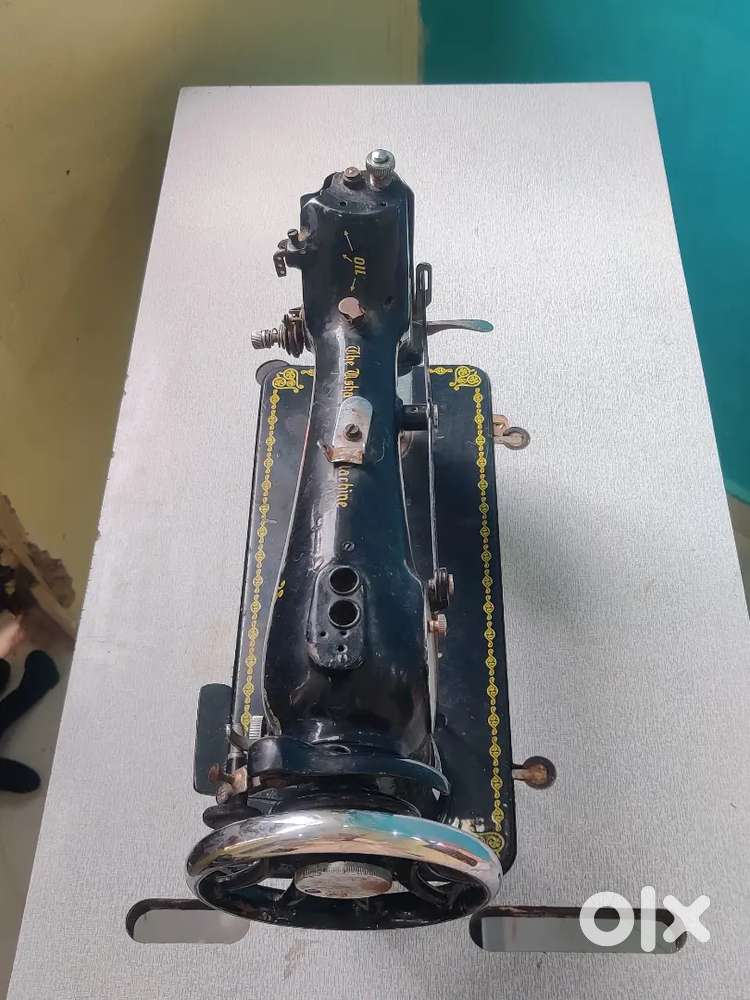 Tailoring machine