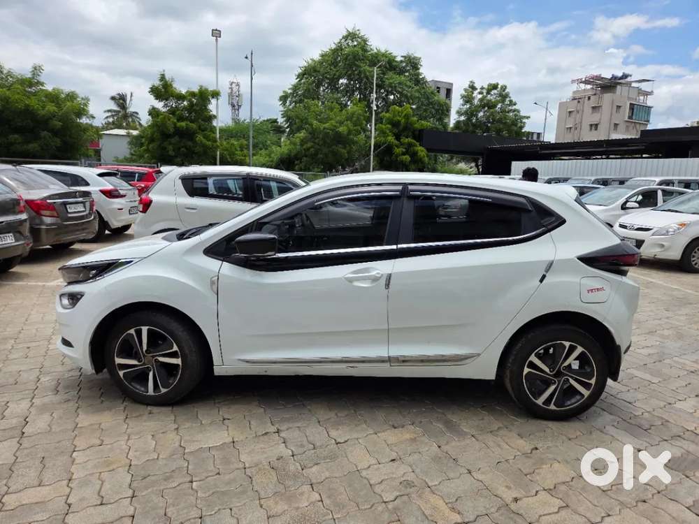 Tata Altroz Xz, 2022, Petrol