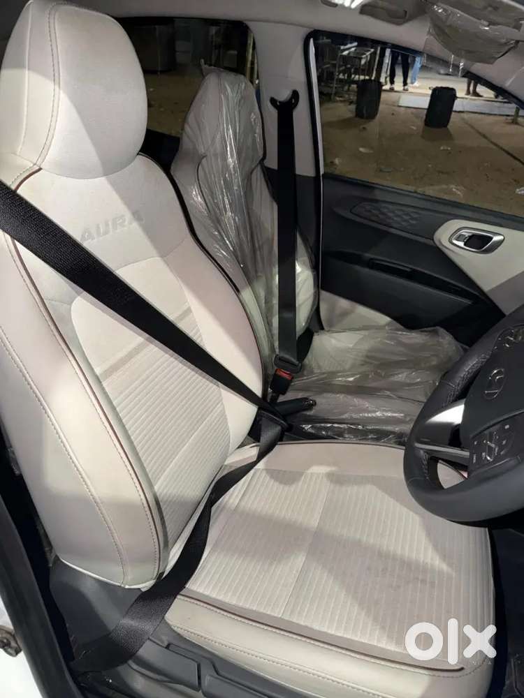 Hyundai Aura 2025 Petrol 21000 Km Driven (top End Model)