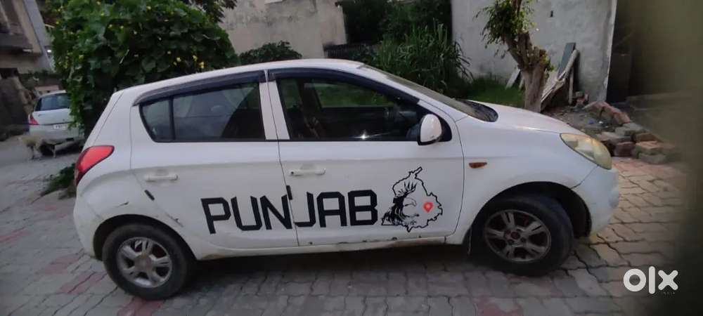 Hyundai I20 Petrol Manual 2nd Owner 2009