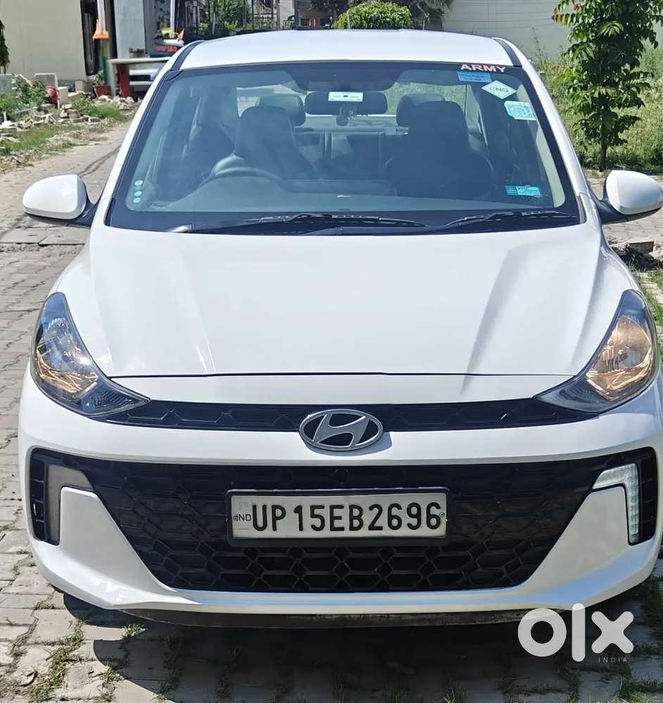 Hyundai Aura Cng Green 2023