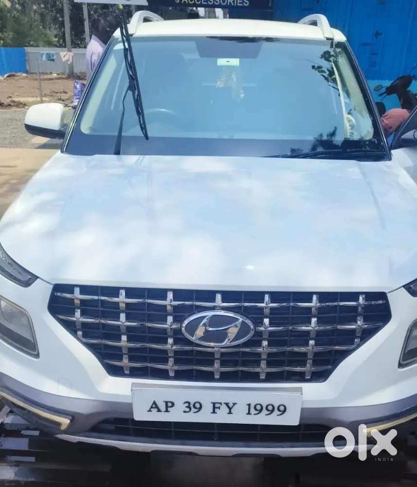 Hyundai Venue 2020 Petrol Car