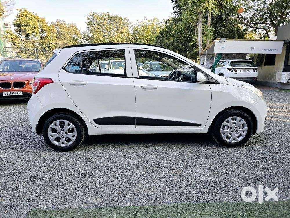 Hyundai Grand I10 Sportz Edition, 2016, Petrol