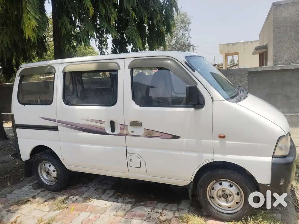 Maruti Suzuki Eeco 2015 Cng & Hybrids 199000 Km Driven