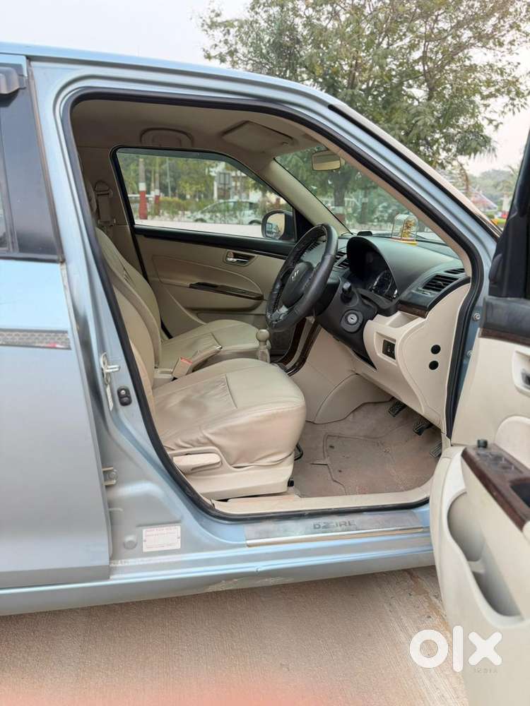 Maruti Suzuki Swift Dzire Vxi Optional, 2014, Petrol