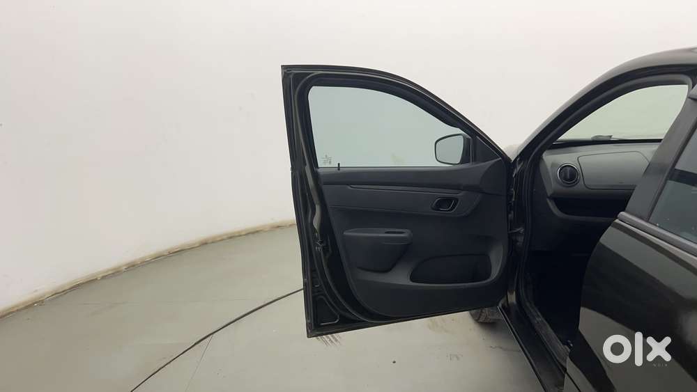 Renault Kwid 2019-ongoing 1.0 Rxt (o), 2016, Petrol