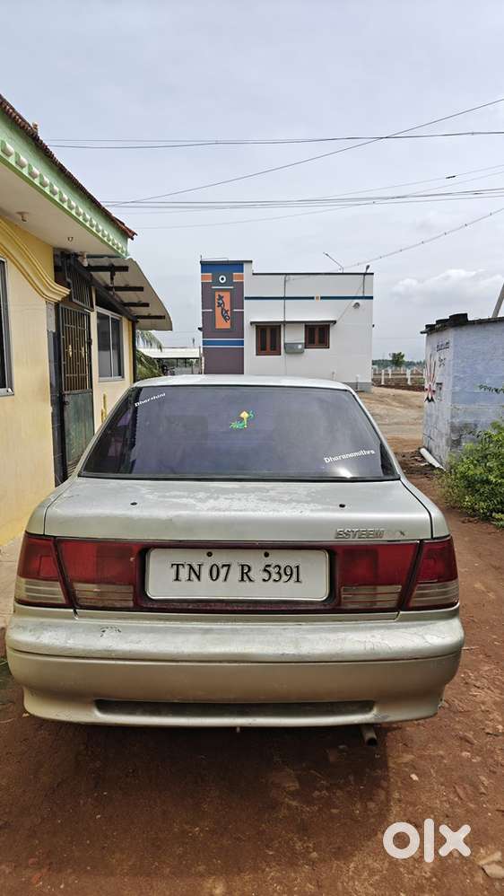 Maruti Suzuki Esteem 2002